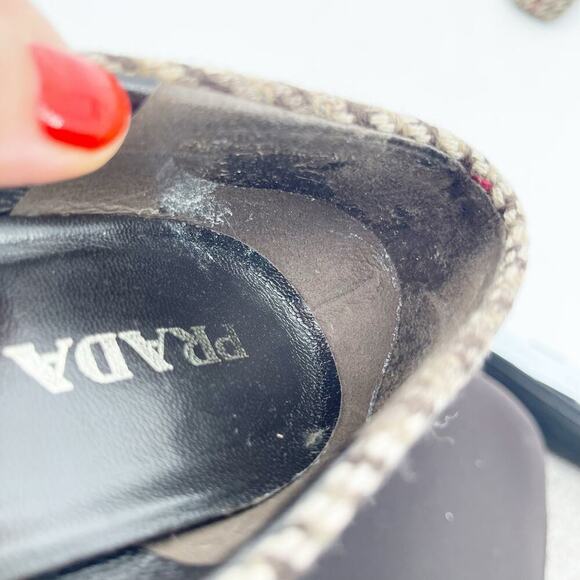 Prada Vintage IT 37 Brown Wool Houndstooth Square Toe Chunky Block Heel Pumps - Picture 8 of 11